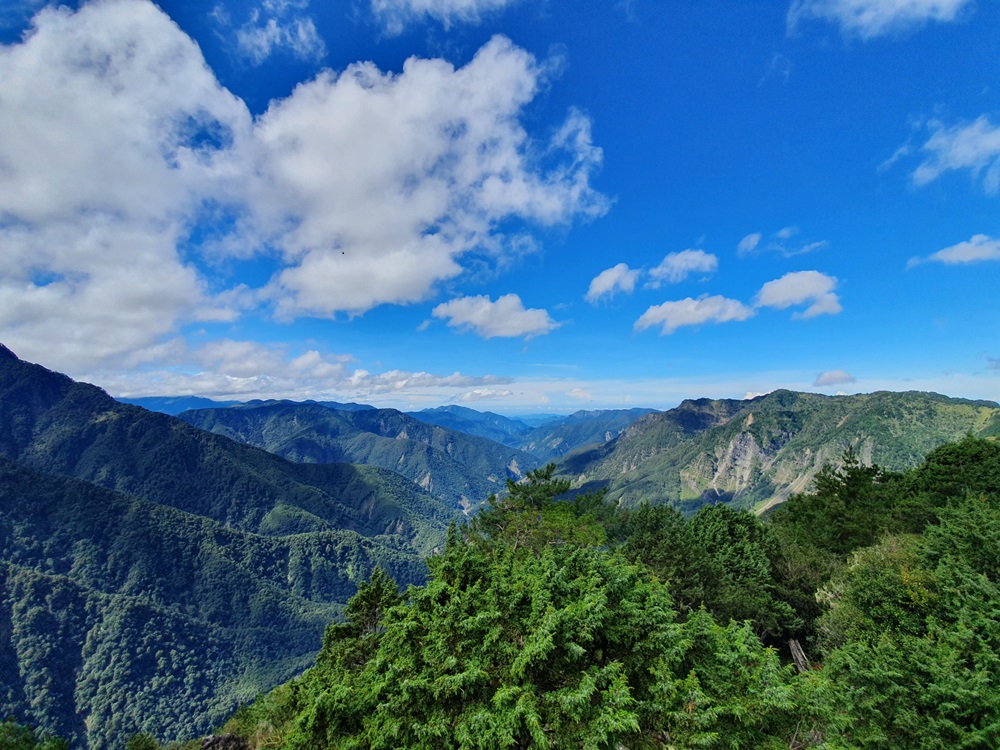 東北亞第一高峰【玉山主峰】｜兩天兩夜