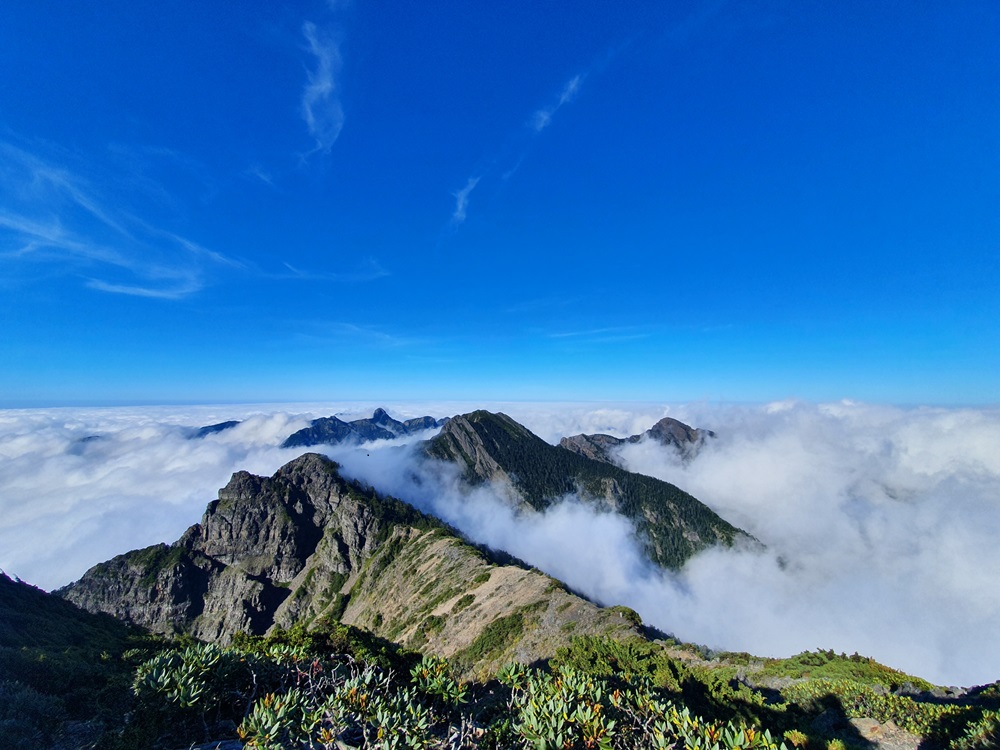 聖稜線【雪山北峰下翠池】｜五天四夜